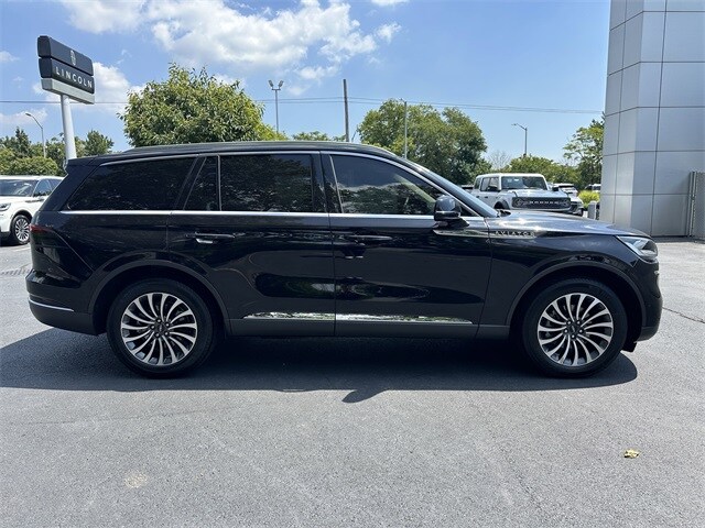 2024 Lincoln Aviator Reserve photo 2