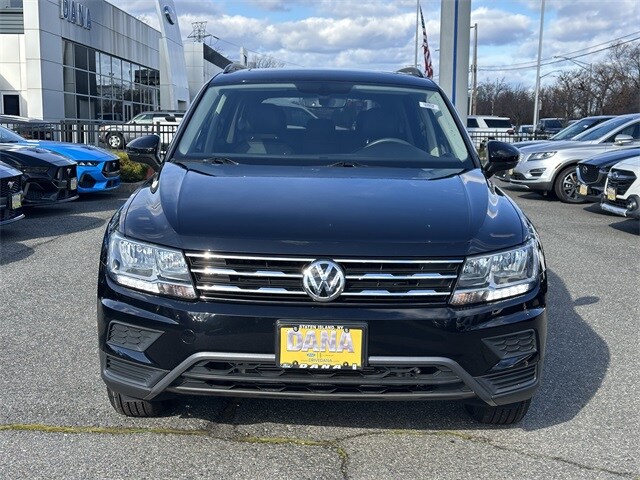 2021 Volkswagen Tiguan SE photo 2