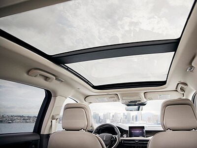 Lincoln Corsair Panoramic Vista Roof®