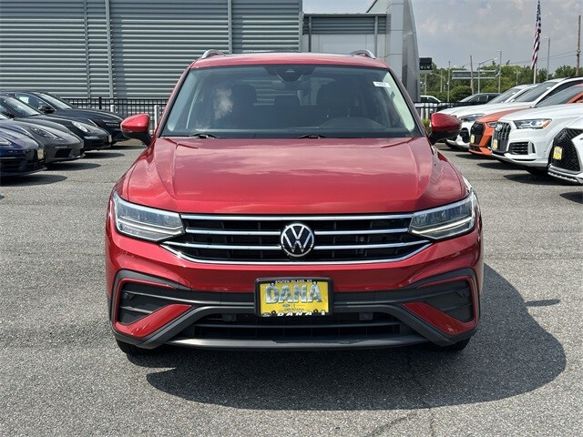 2022 Volkswagen Tiguan SE photo 2