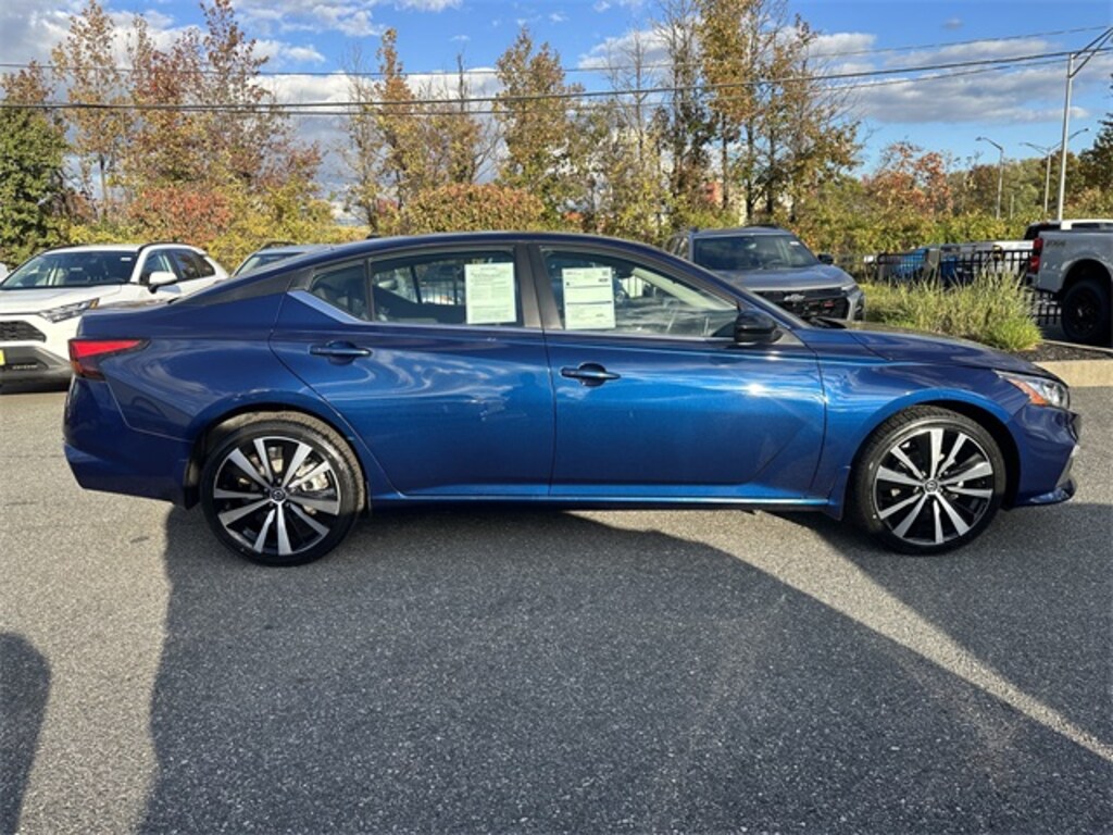 Used 2022 Nissan Altima 2.5 SR Sedan