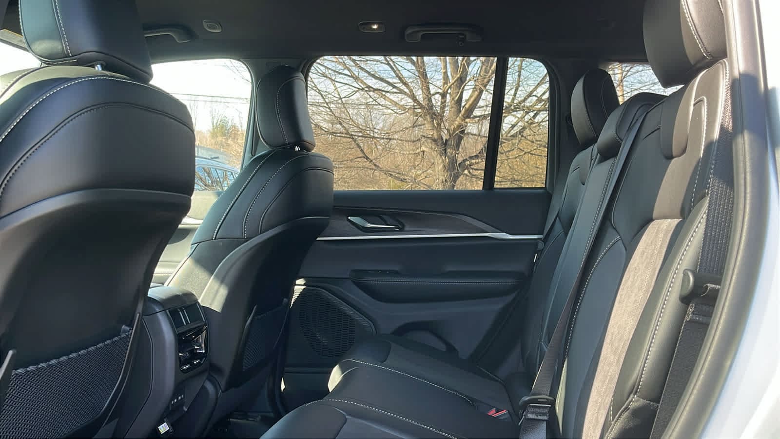 2026 Jeep Grand Cherokee Laredo - Photo 19