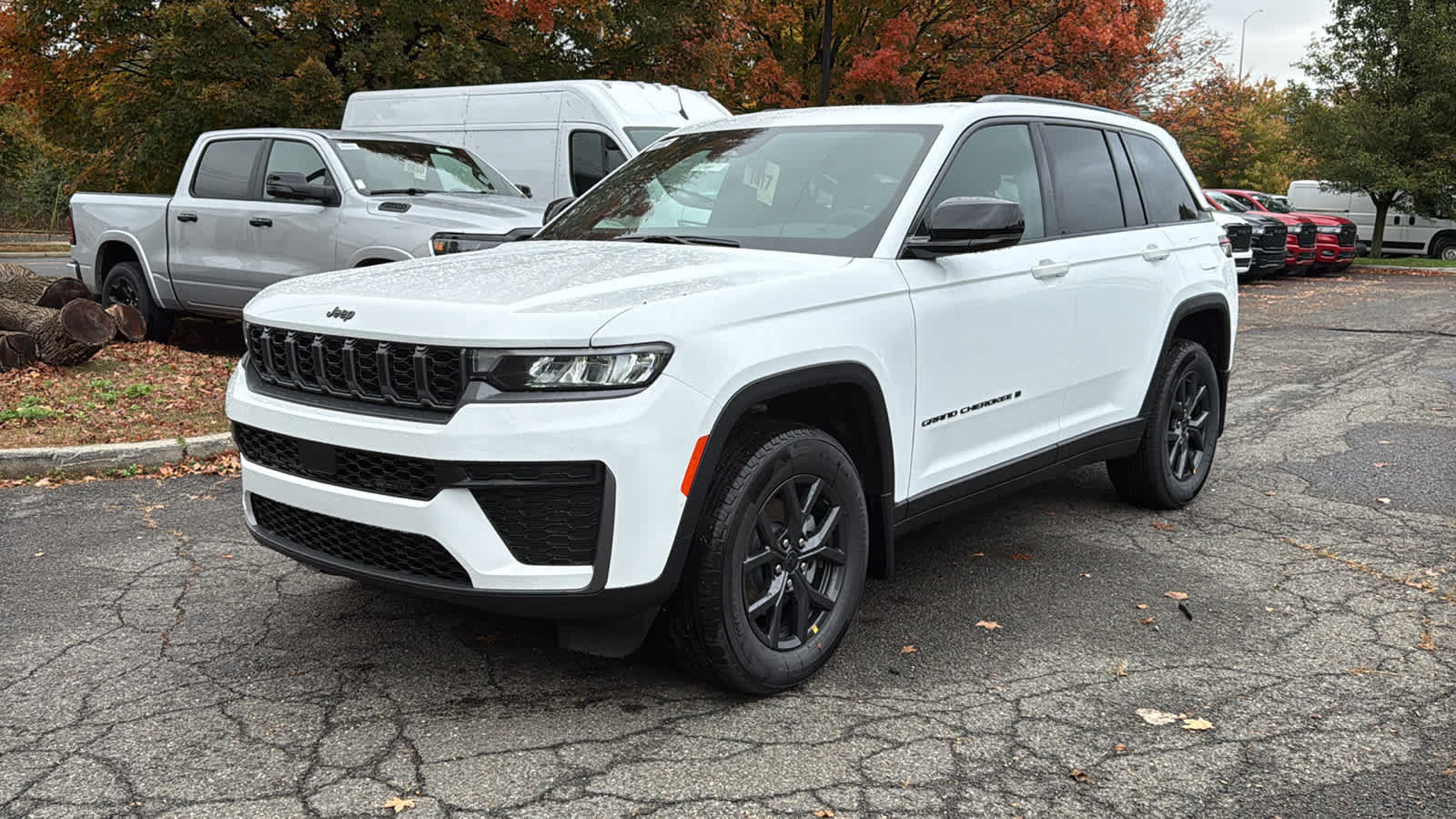 New 2027 Jeep Grand Cherokee 2 Row LAREDO 4X4 Sport Utility