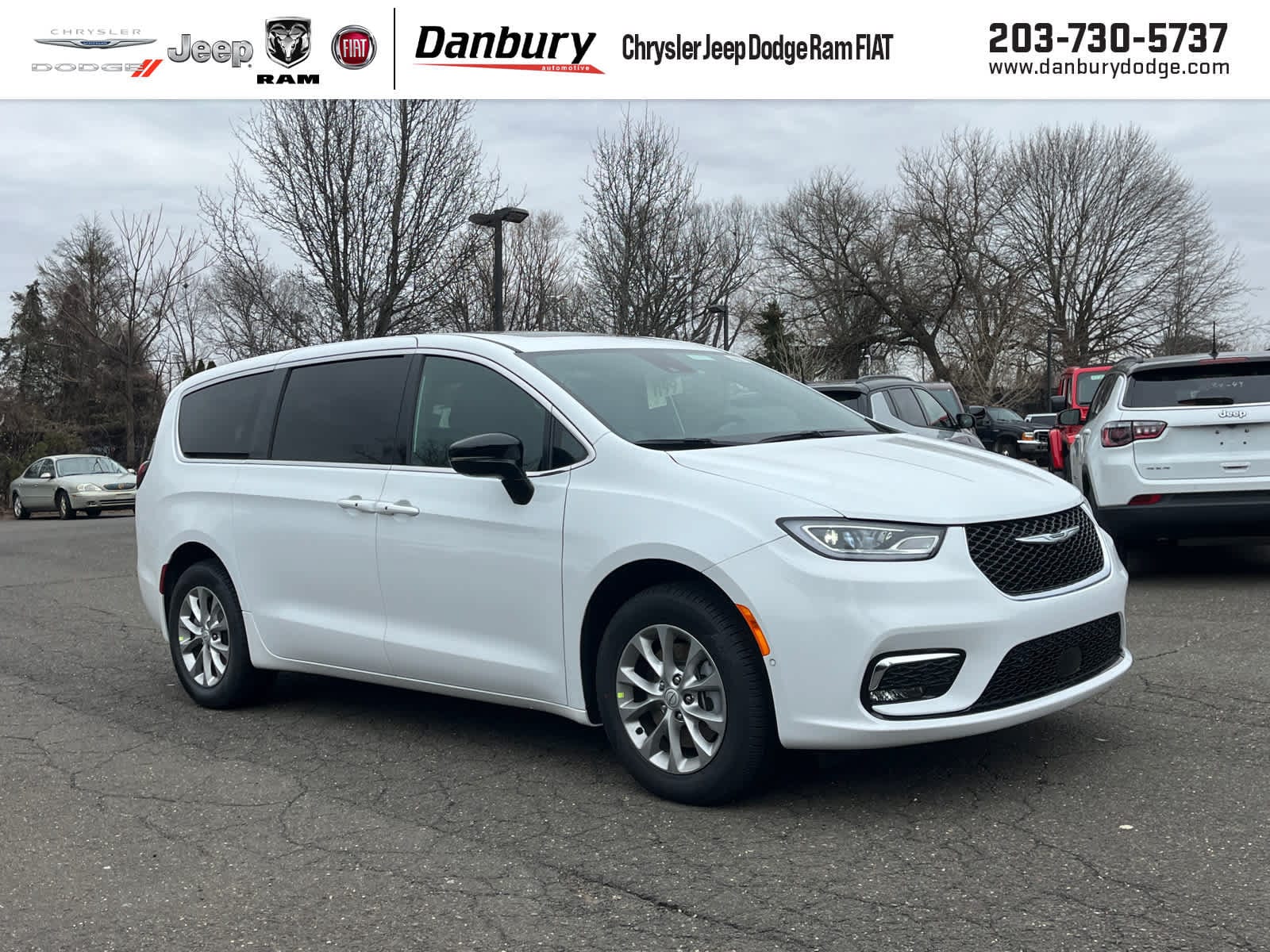 2026 Chrysler Pacifica Passenger Van 