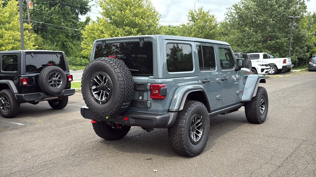 New 2026 Jeep Wrangler 4-DOOR RUBICON X Sport Utility