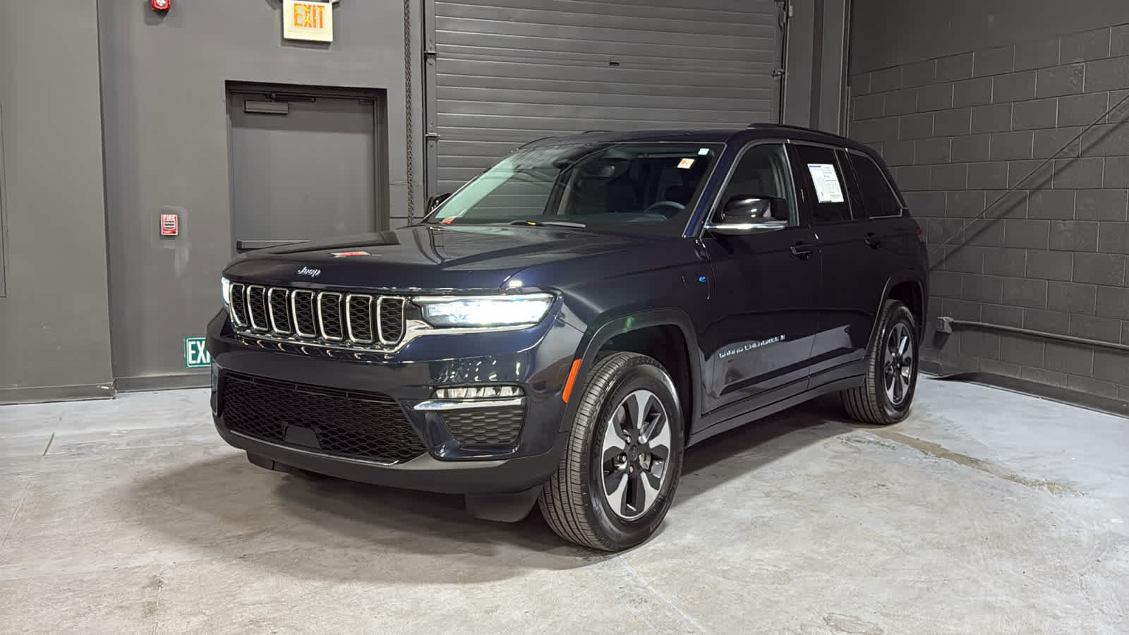 Used 2023 Jeep Grand Cherokee 4xe 4x4