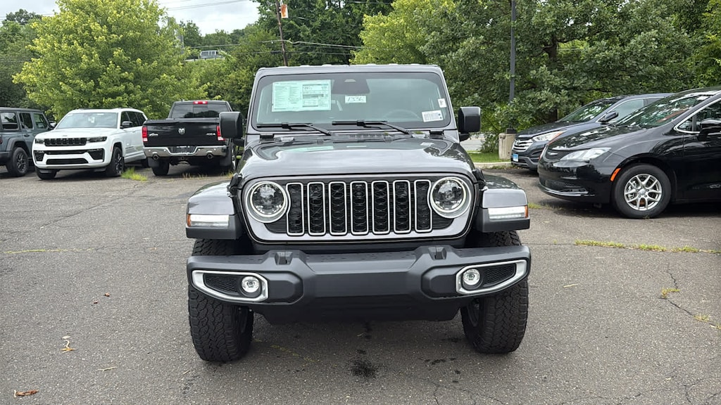 New 2026 Jeep Wrangler 4-DOOR SAHARA Sport Utility