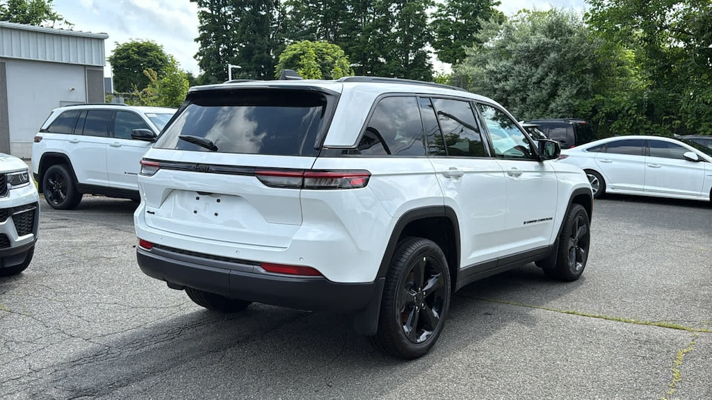 New 2026 Jeep Grand Cherokee LIMITED 4X4 Sport Utility