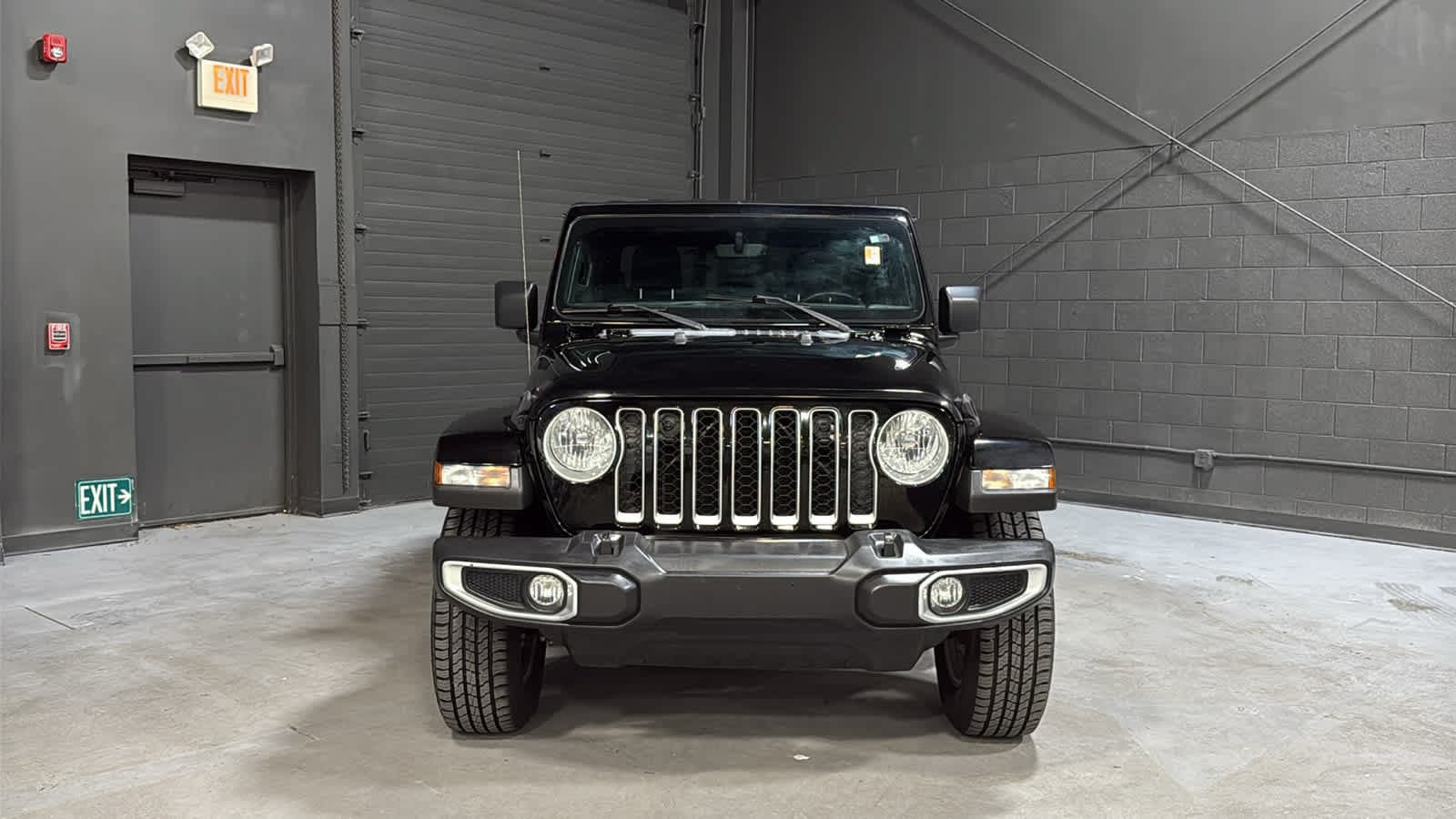 2023 Jeep Gladiator Overland
