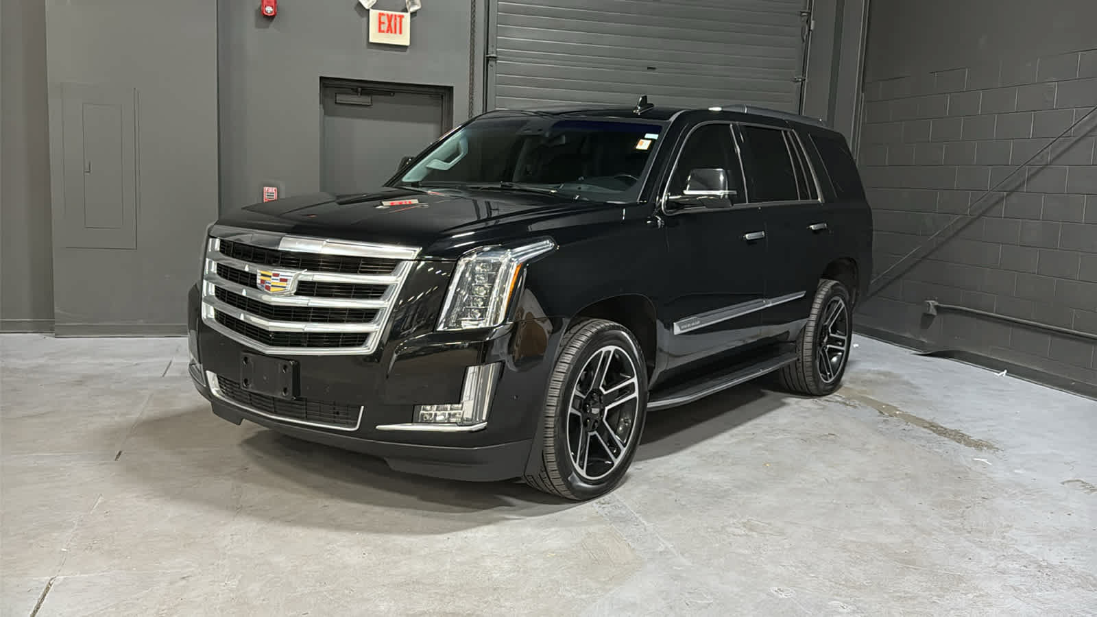 Used 2019 Cadillac Escalade Luxury 4WD Luxury