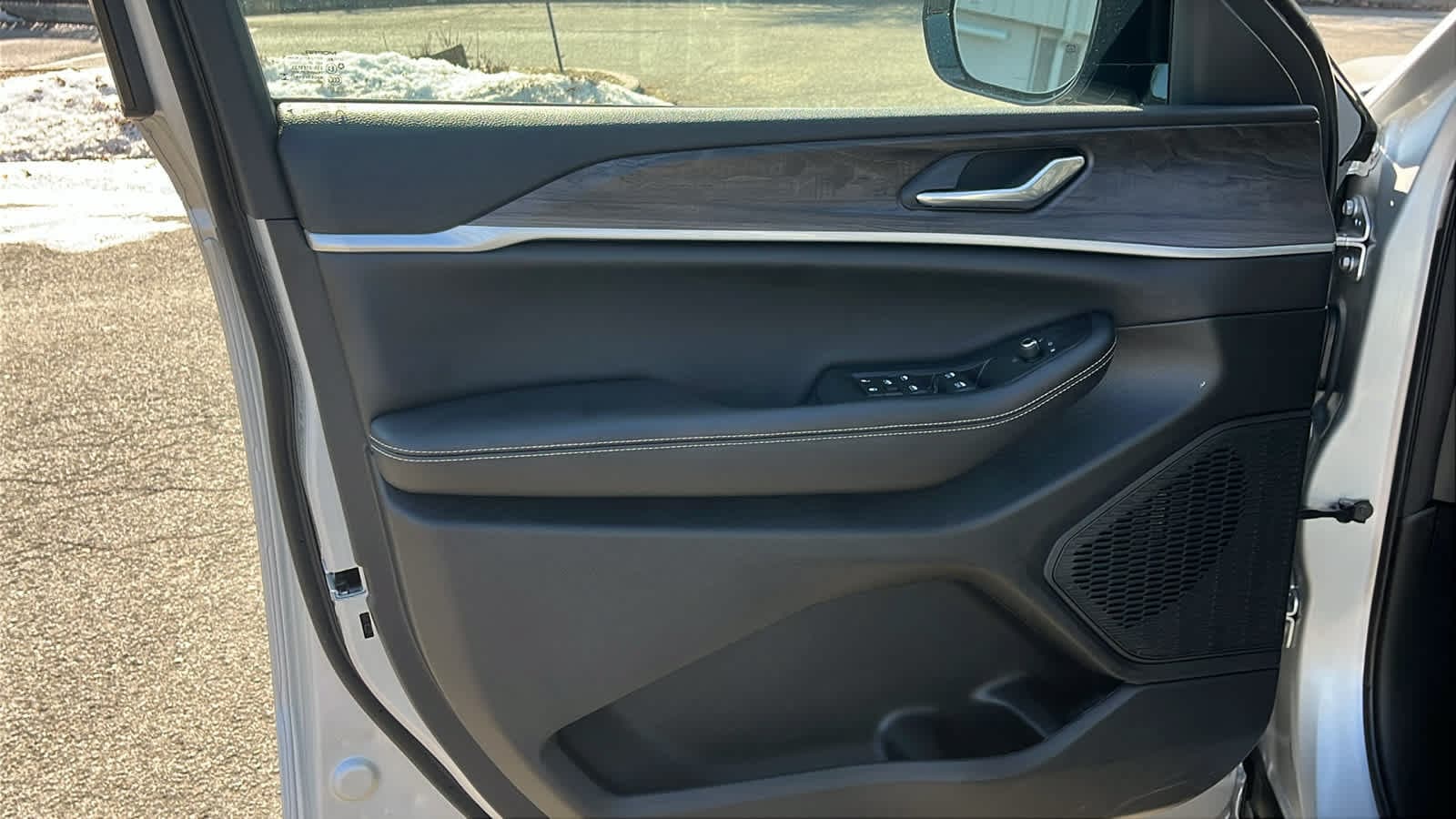 2026 Jeep Grand Cherokee Laredo - Photo 9