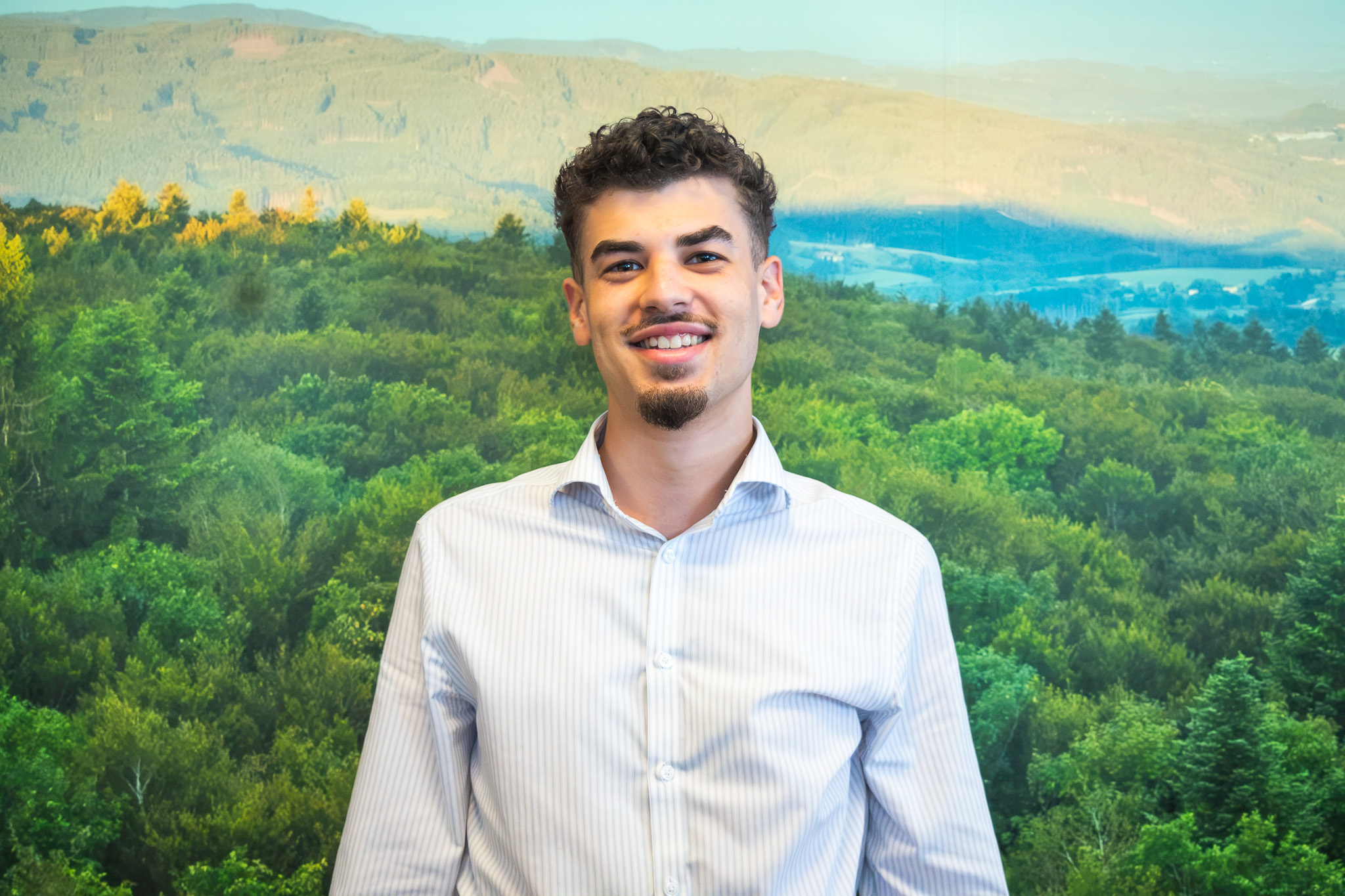 Staff member Max Ramone from ID_4a056f