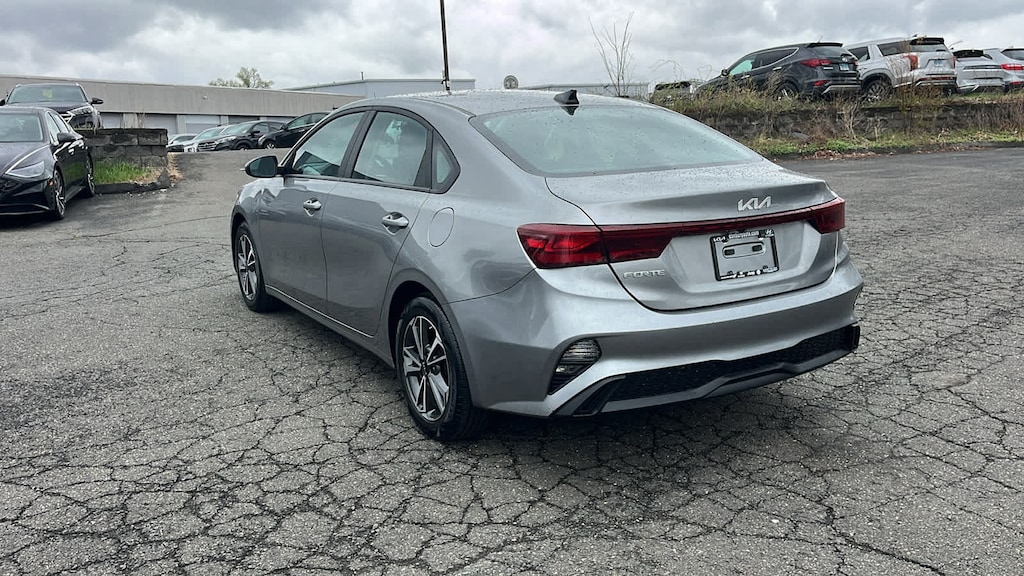 Used 2023 Kia Forte LXS LXS IVT