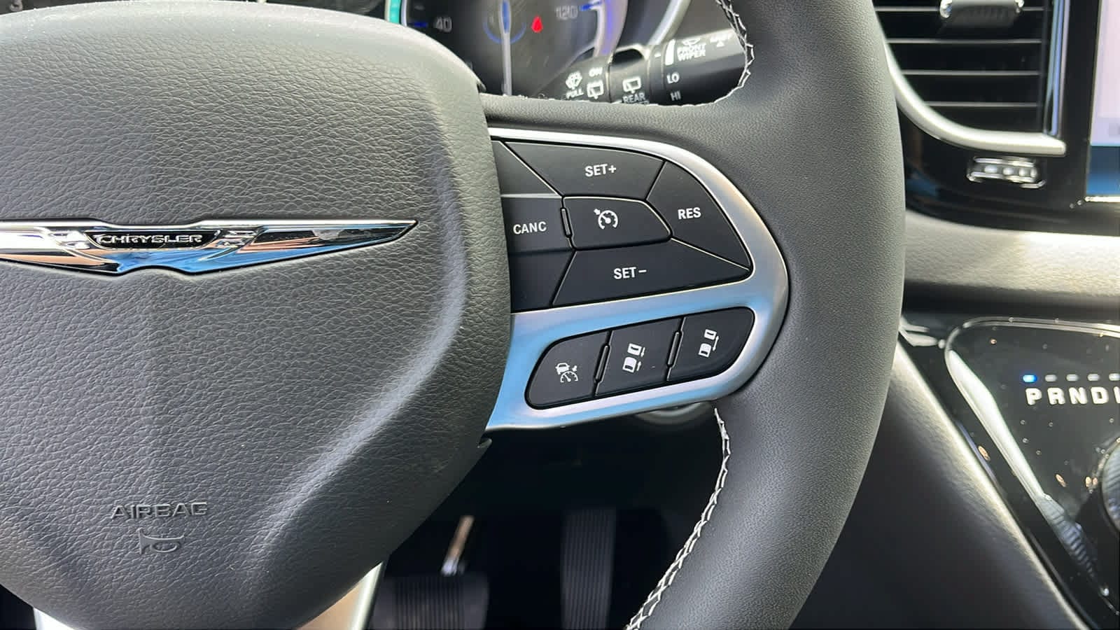 2026 Chrysler Voyager LX - Photo 13