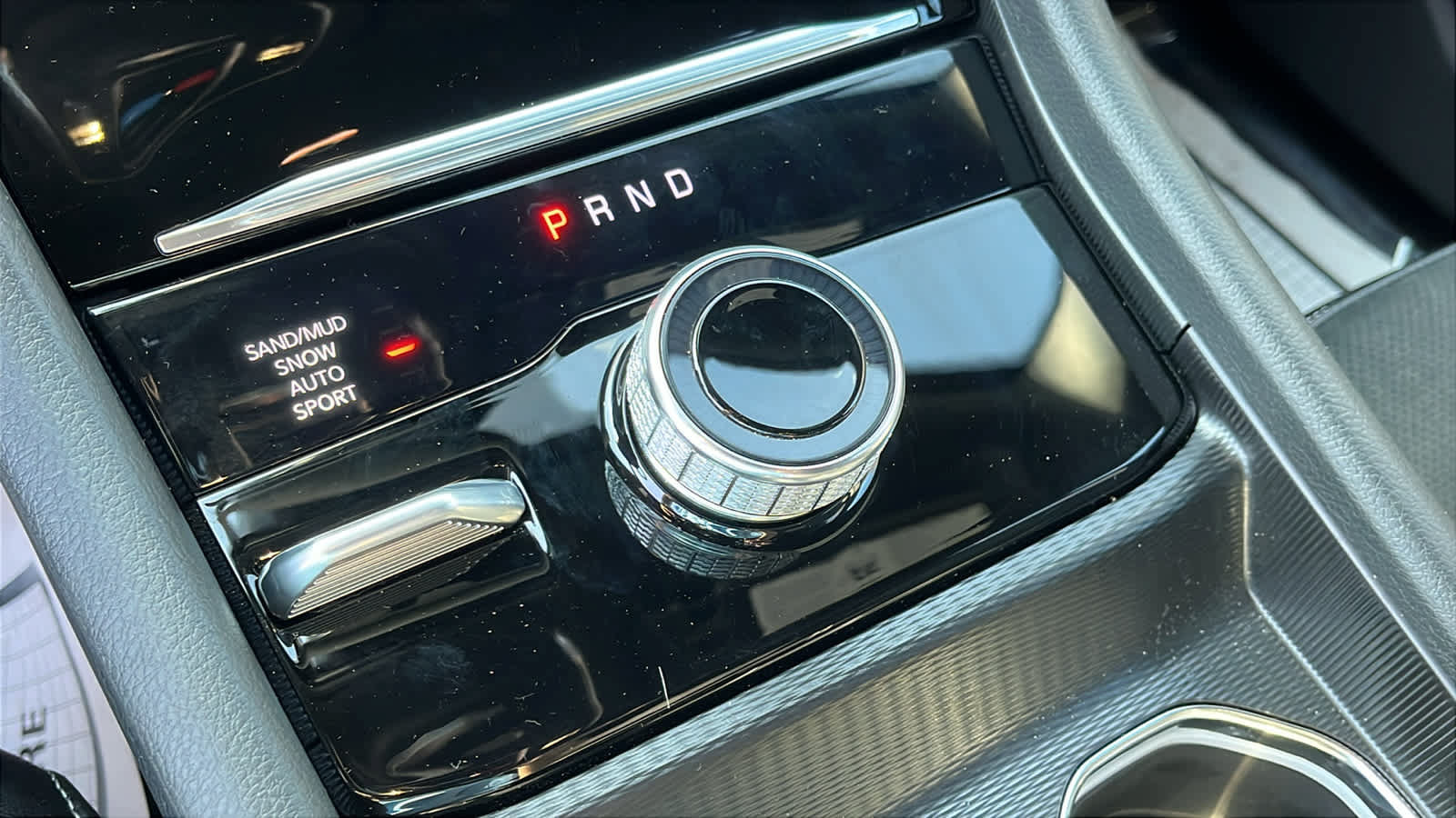 2026 Jeep Grand Cherokee Laredo - Photo 16
