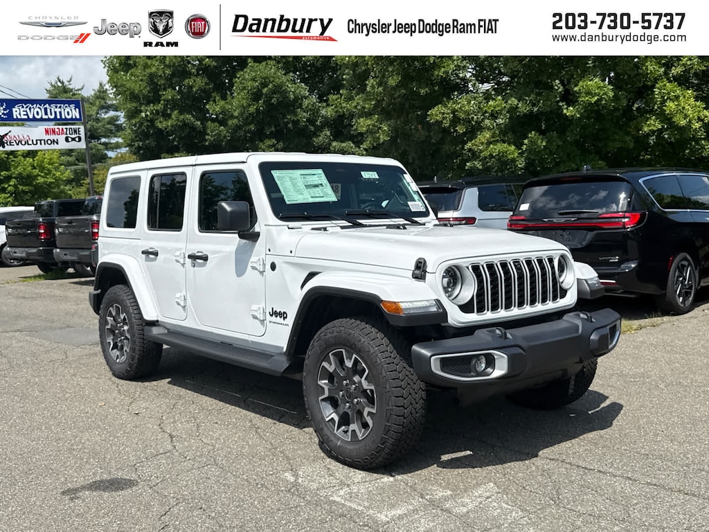 New 2026 Jeep Wrangler 4-DOOR SAHARA Sport Utility