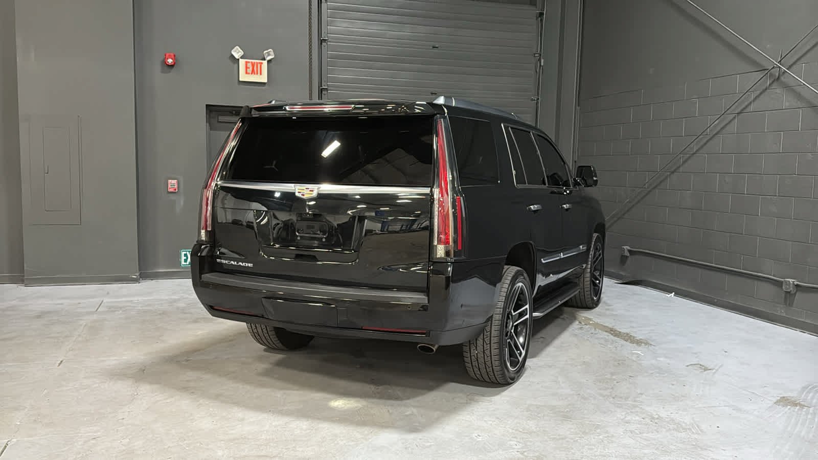 Used 2019 Cadillac Escalade Luxury 4WD Luxury