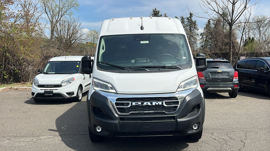 New 2026 Ram ProMaster PROMASTER 1500 SLT CARGO VAN HIGH ROOF 136' WB Cargo Van