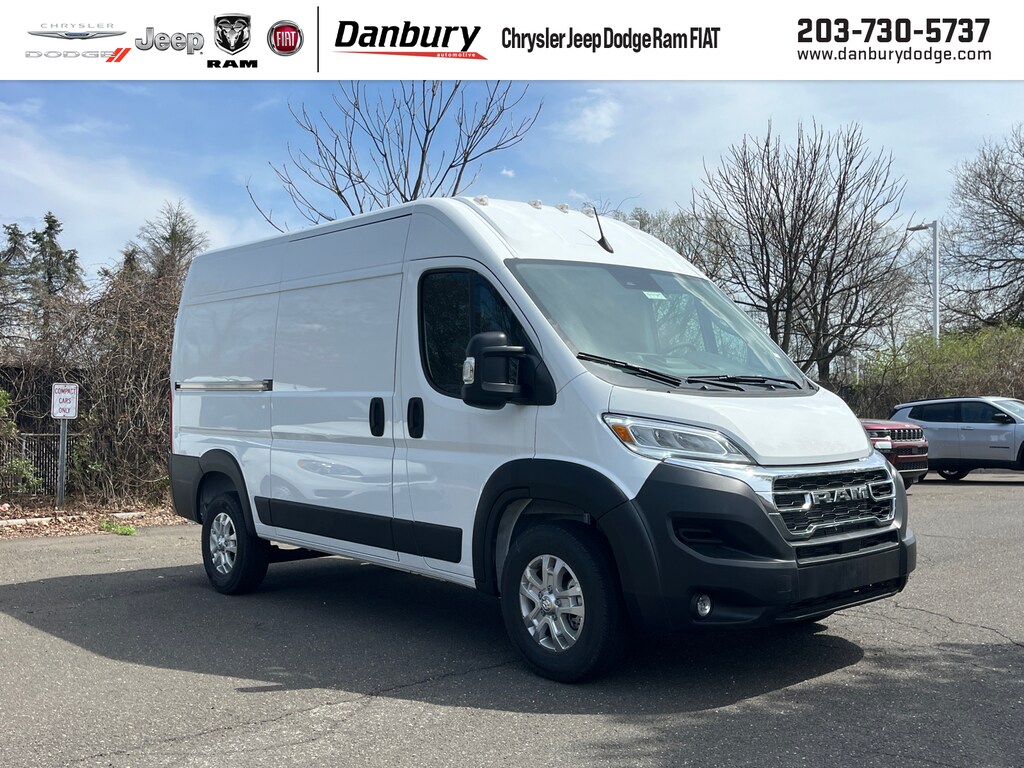 New 2026 Ram ProMaster PROMASTER 1500 SLT CARGO VAN HIGH ROOF 136' WB Cargo Van