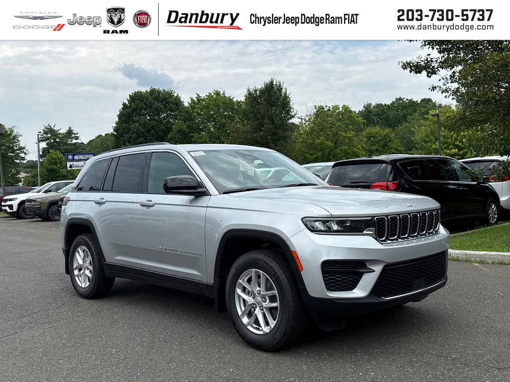 New 2026 Jeep Grand Cherokee LAREDO X 4X4 Sport Utility