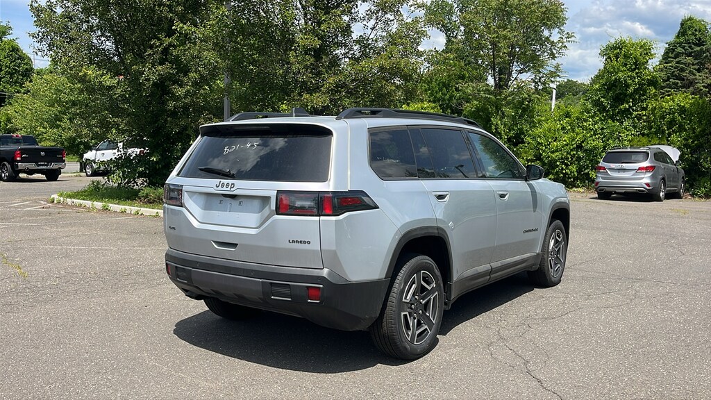 New 2026 Jeep Cherokee LAREDO 4X4 Sport Utility