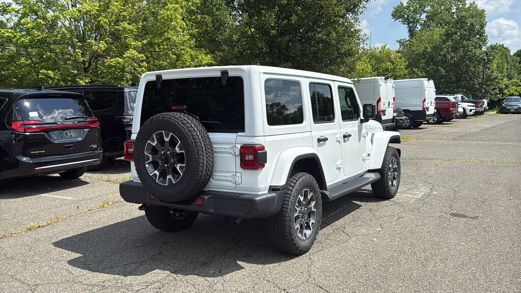 New 2026 Jeep Wrangler 4-DOOR SAHARA Sport Utility