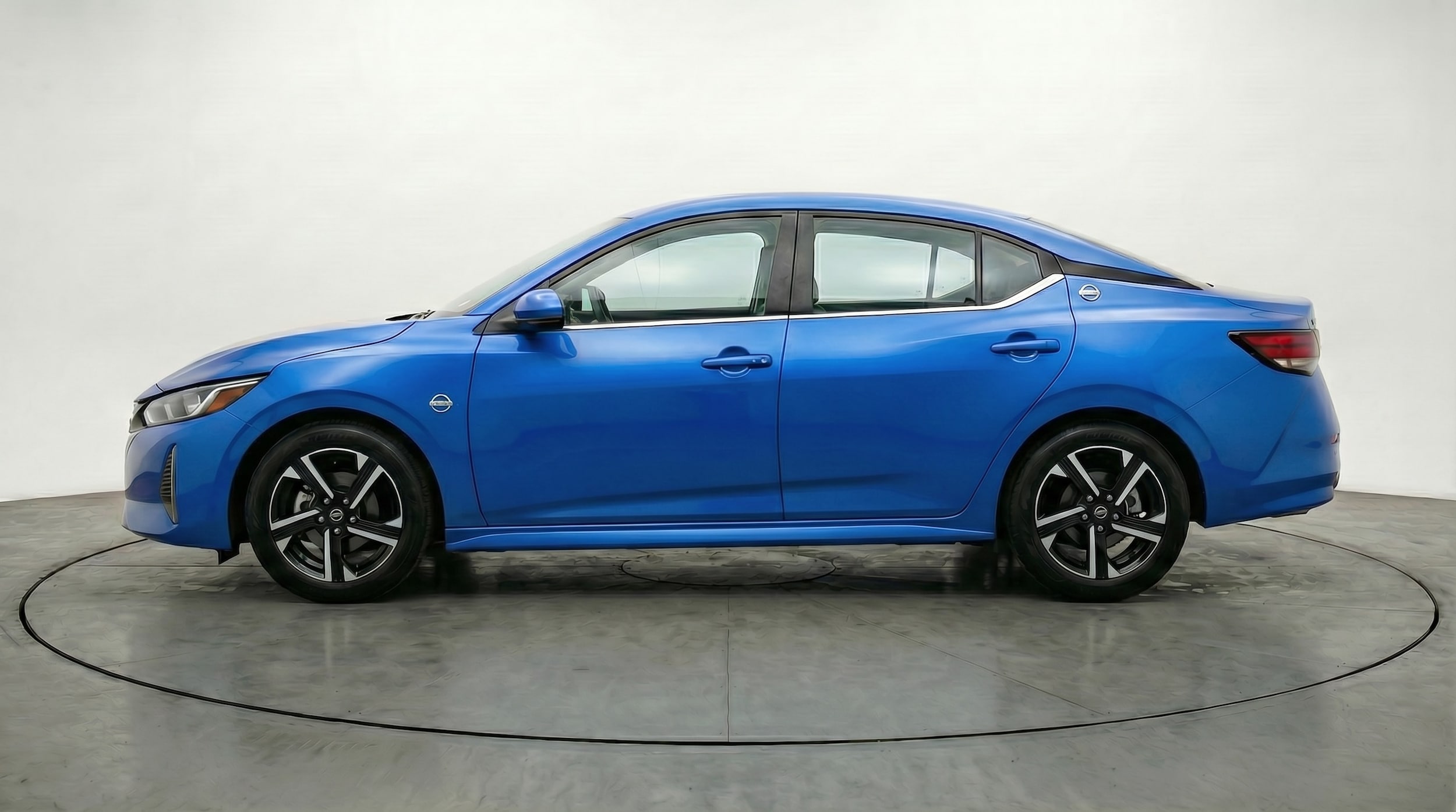 Thumbnail: 2025 Nissan Sentra - 4