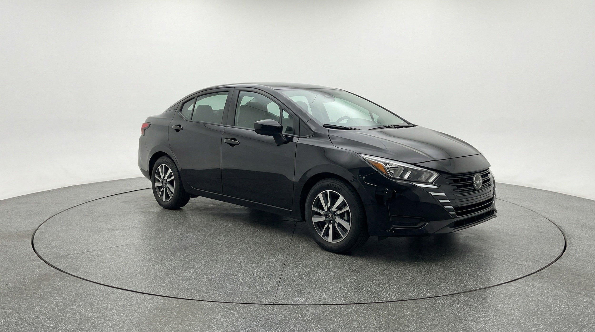 2025 Nissan Versa SV FWD