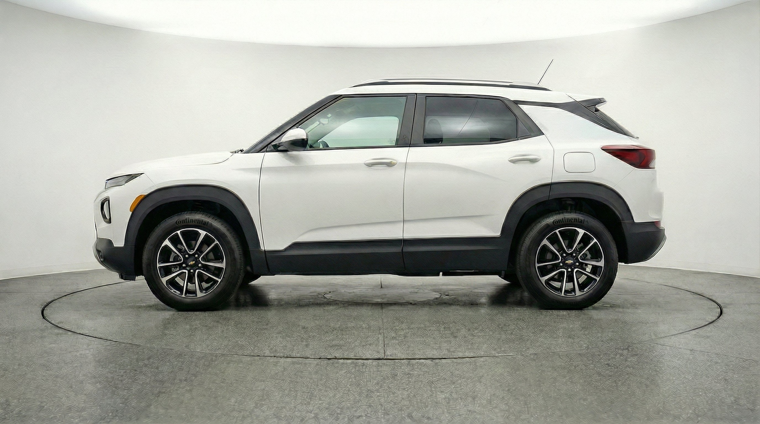 Thumbnail: 2025 Chevrolet TrailBlazer - 5