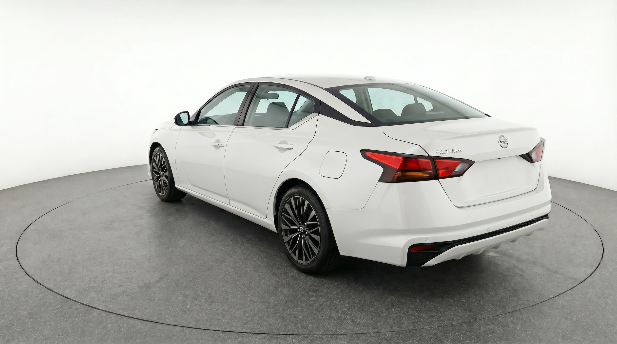 Thumbnail: 2025 Nissan Altima - 5