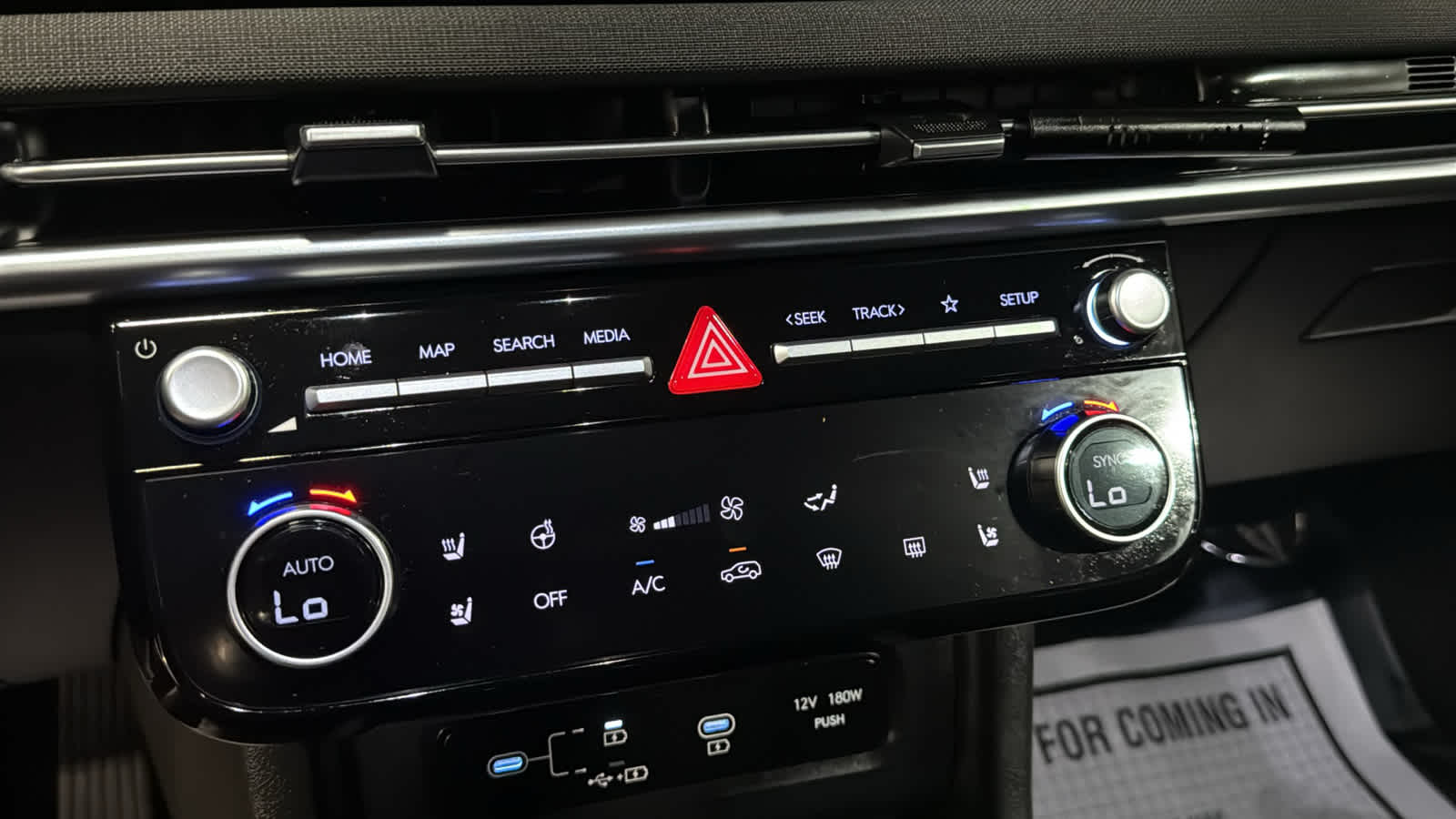 2025 Hyundai Tucson Limited - Photo 18