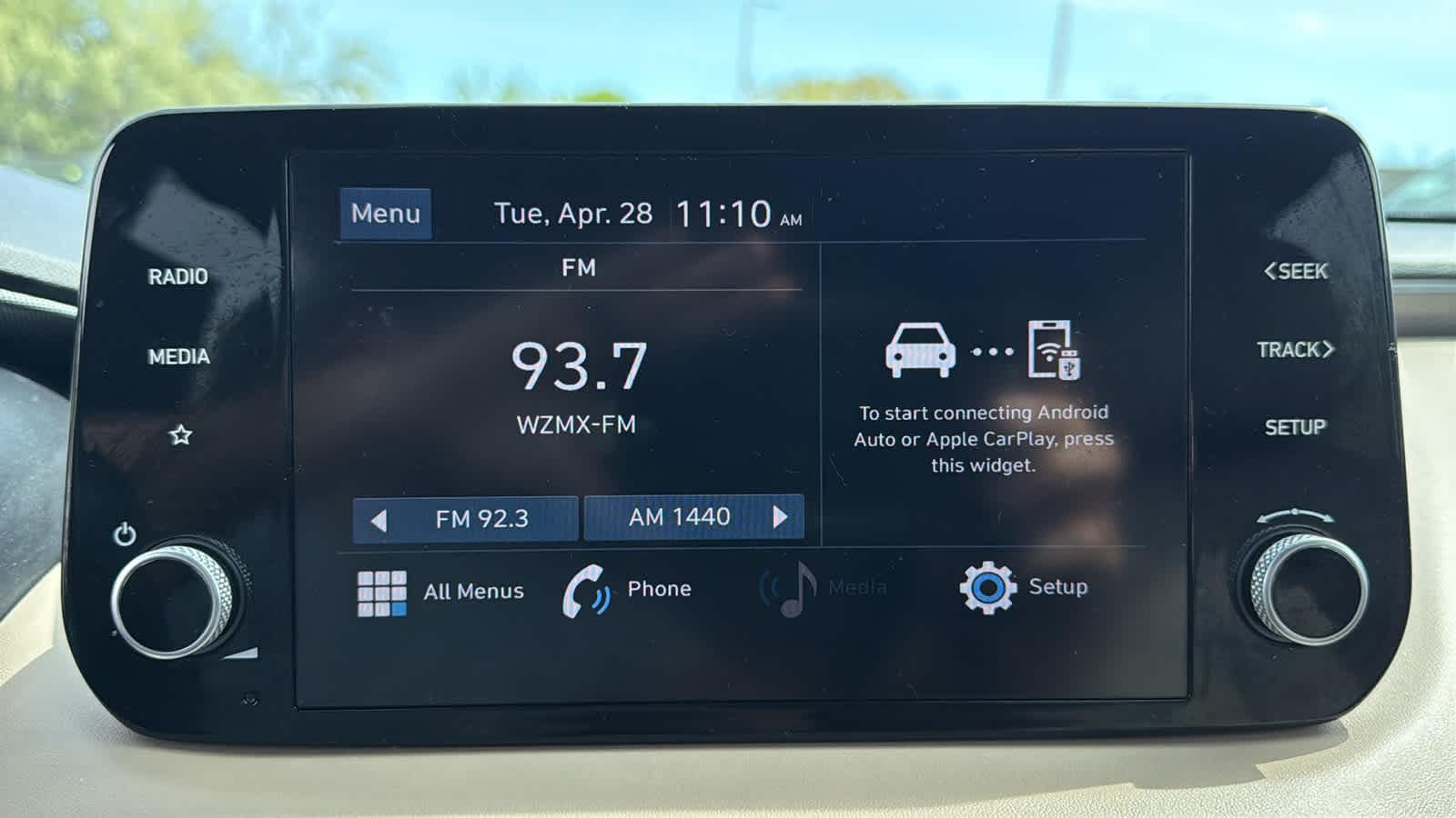 2023 Hyundai Santa Fe SE - Photo 17
