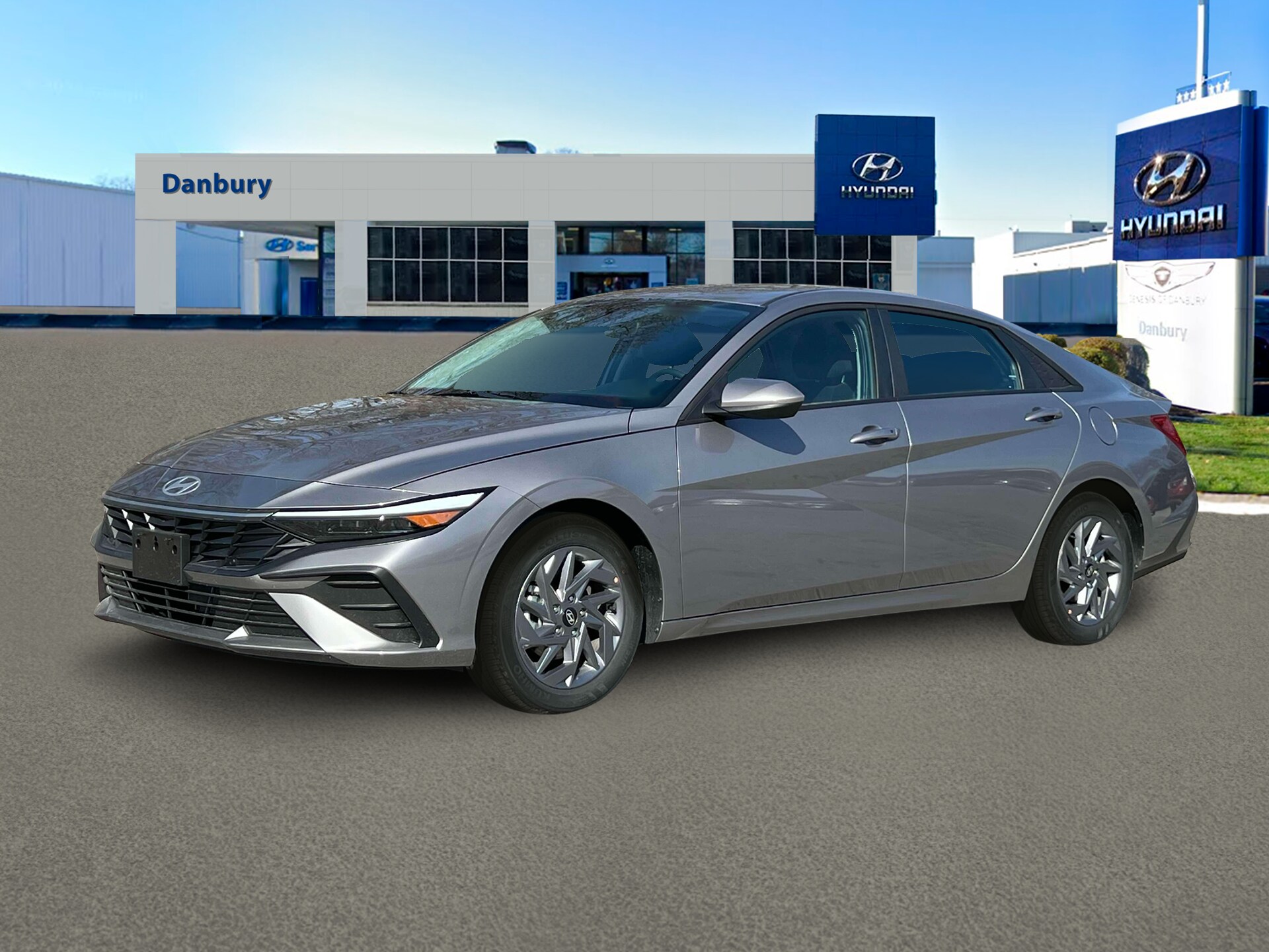 2024 Hyundai Elantra SEL photo 2