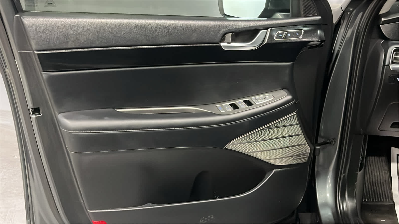 2021 Hyundai Palisade Limited - Photo 9