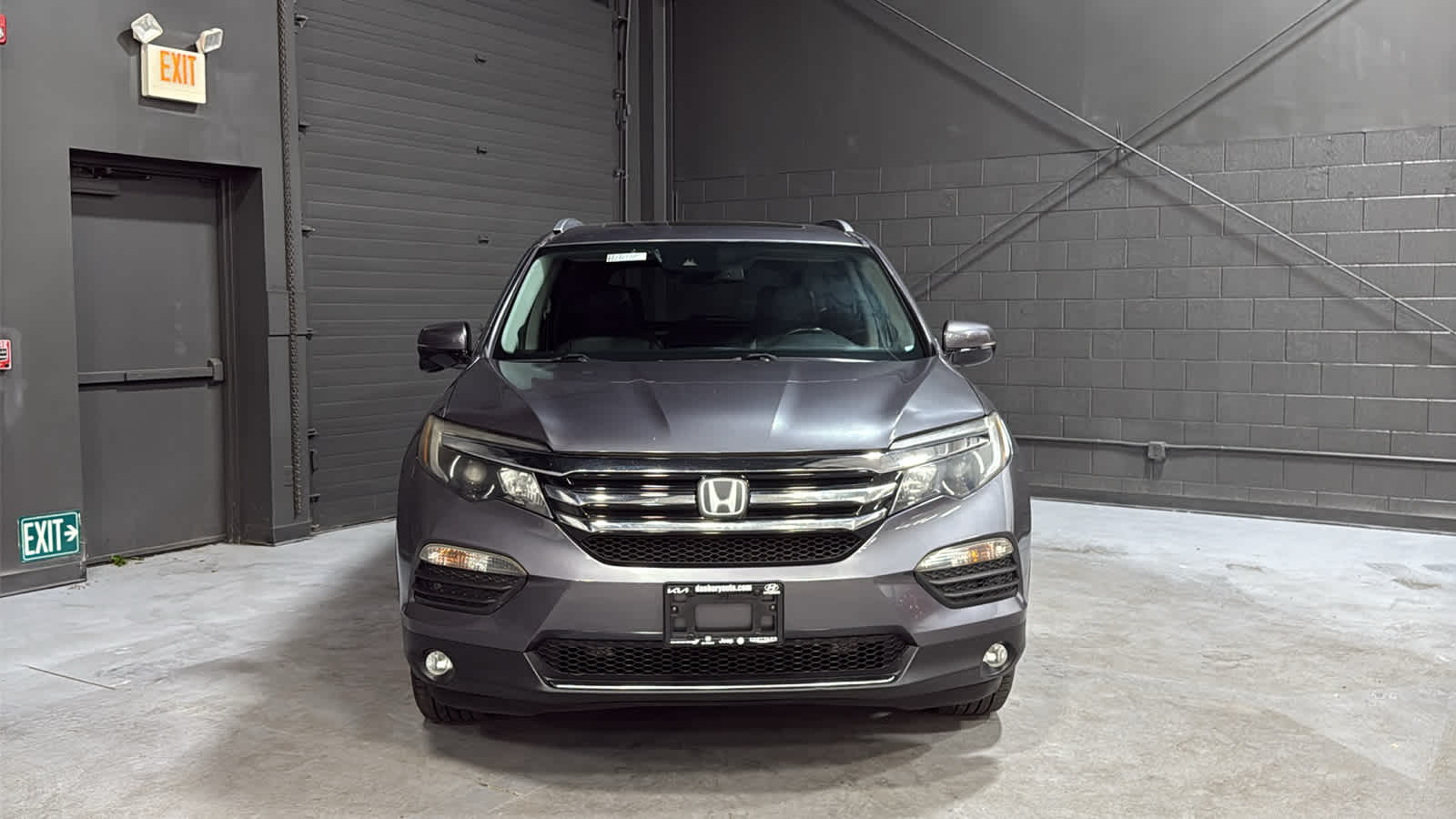 Used 2016 Honda Pilot Touring with VIN 5FNYF6H98GB123483 for sale in Danbury, CT