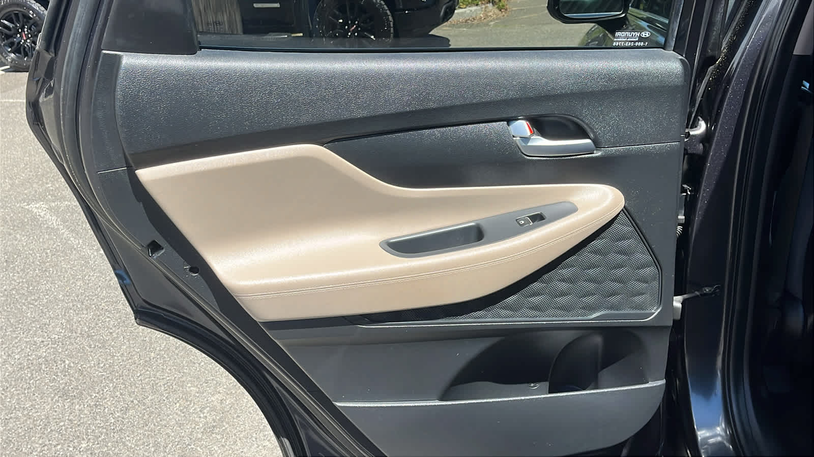 2020 Hyundai Santa Fe SE - Photo 21