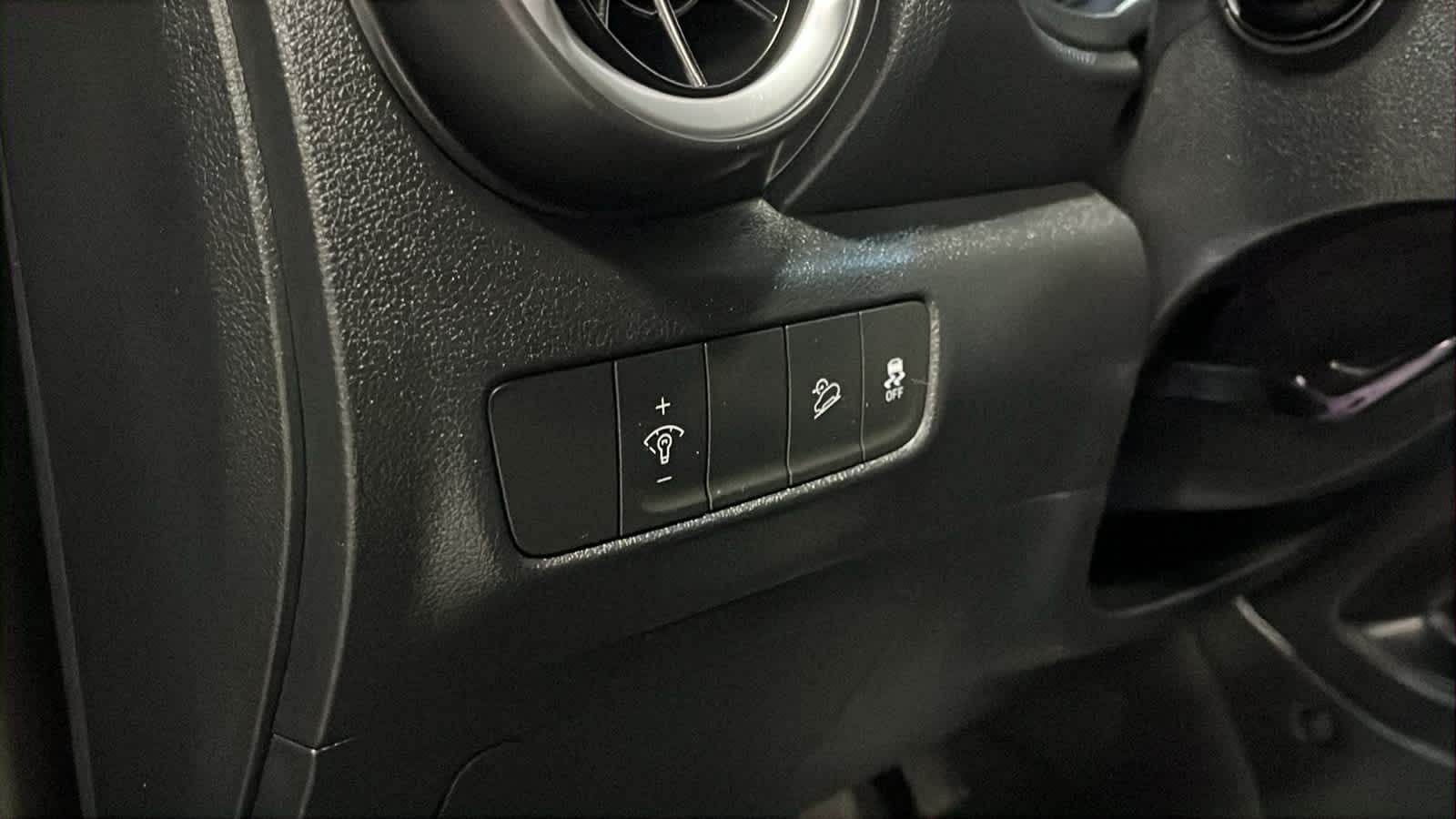 2022 Hyundai Kona SEL - Photo 20