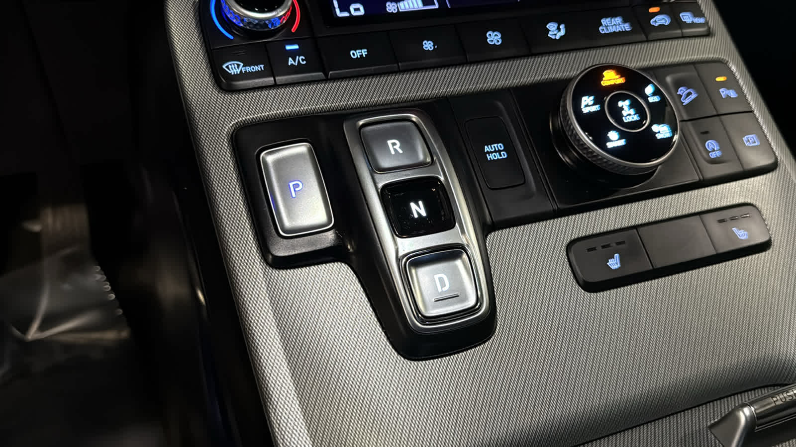 2025 Hyundai Palisade XRT - Photo 17