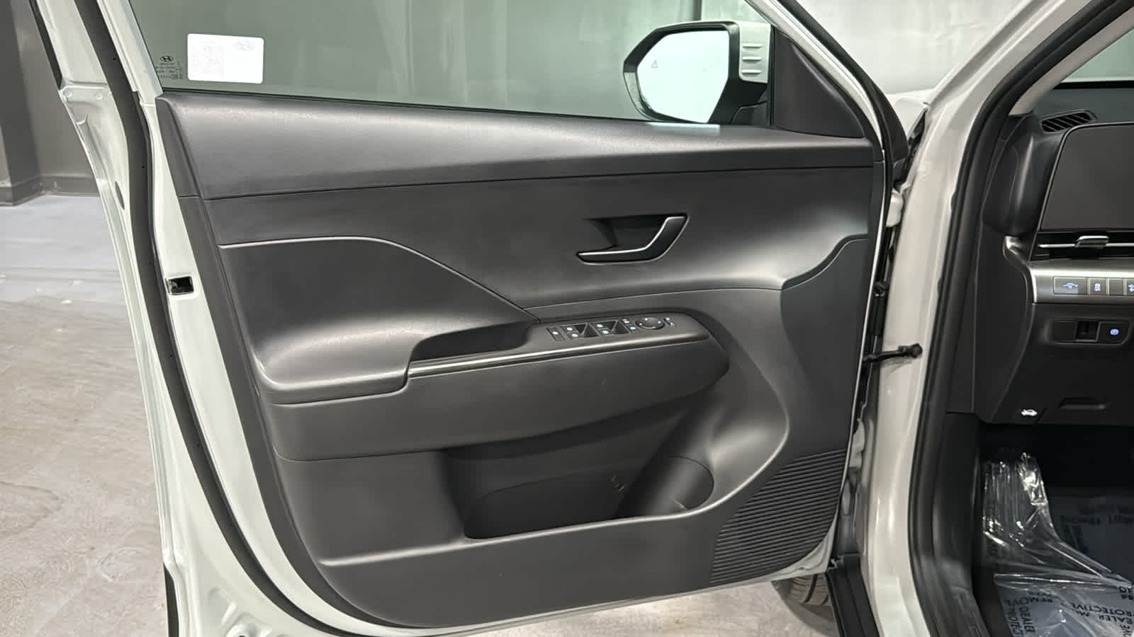 2024 Hyundai Kona SEL - Photo 9