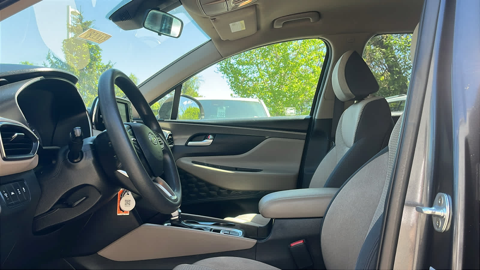 2020 Hyundai Santa Fe SE - Photo 10