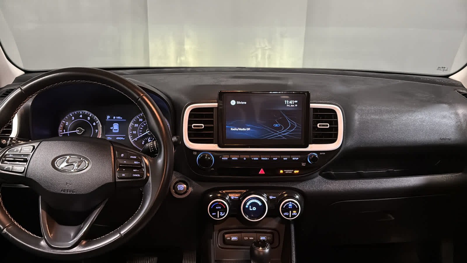 2022 Hyundai Venue Limited - Photo 24