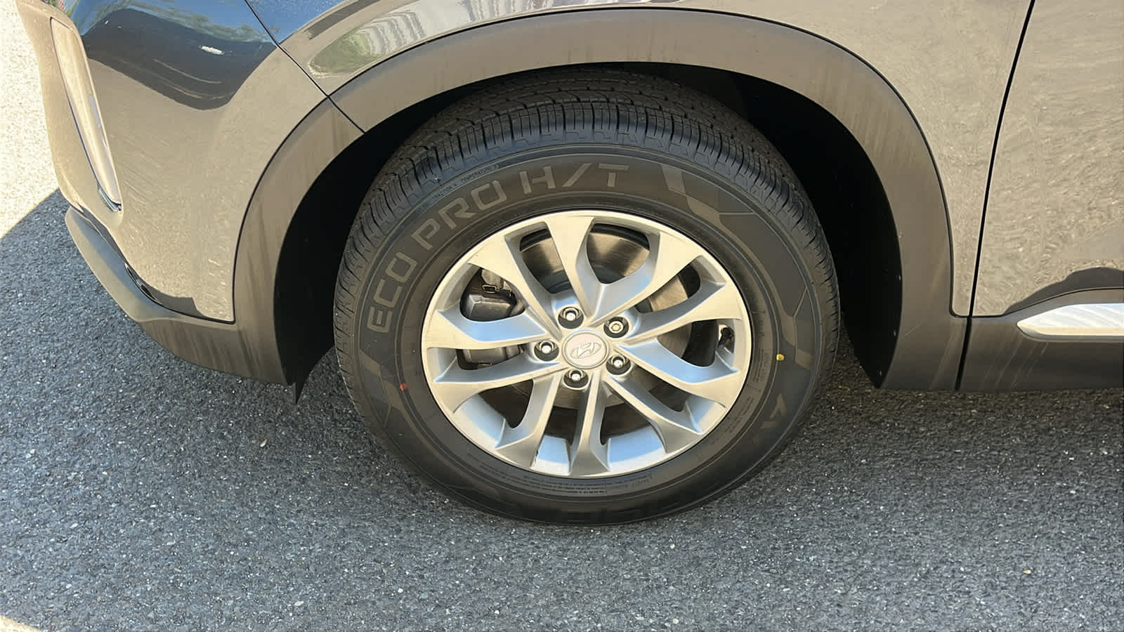 2020 Hyundai Santa Fe SE - Photo 8
