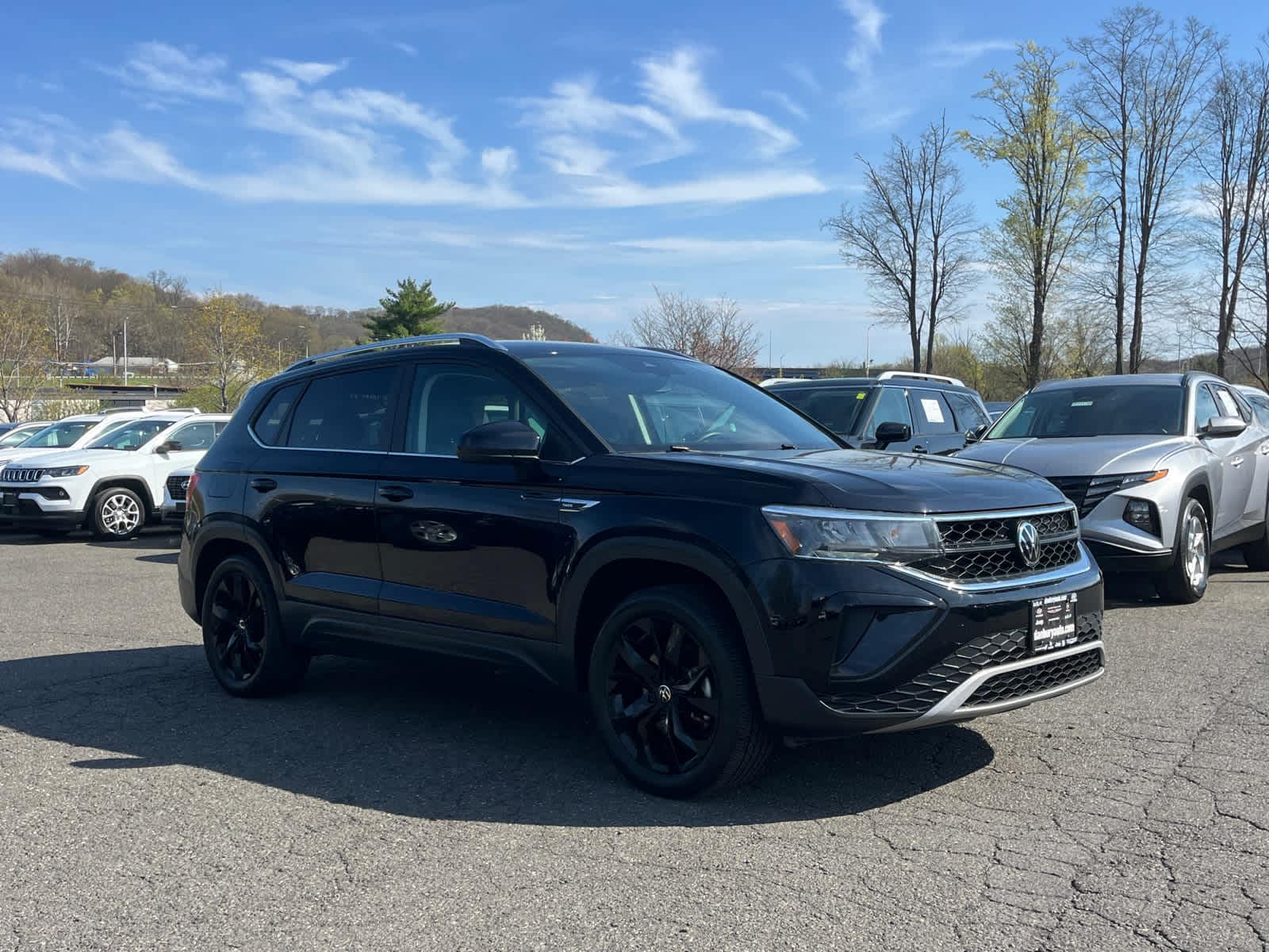 2023 Volkswagen Taos 1.5T SE 4Motion's photo