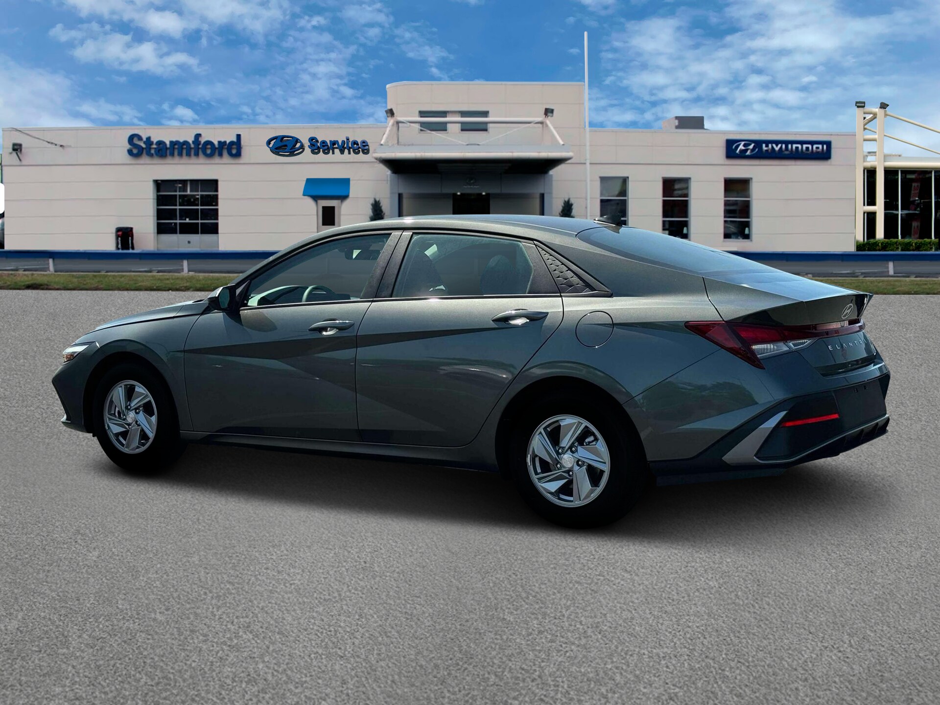 2025 Hyundai Elantra SE photo 3