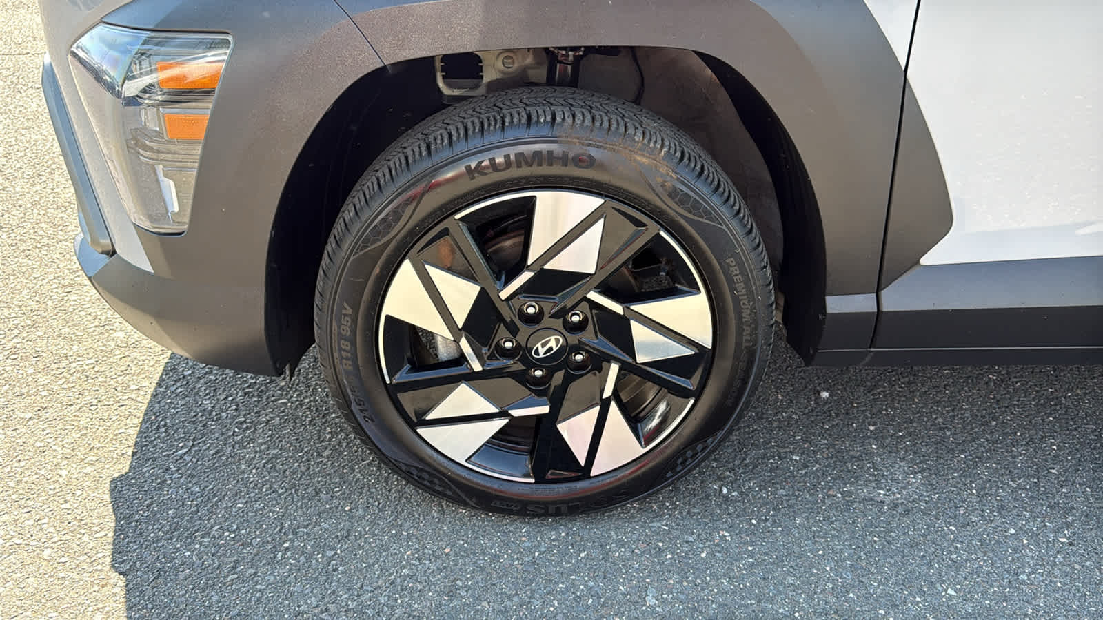 2024 Hyundai Kona SEL - Photo 10