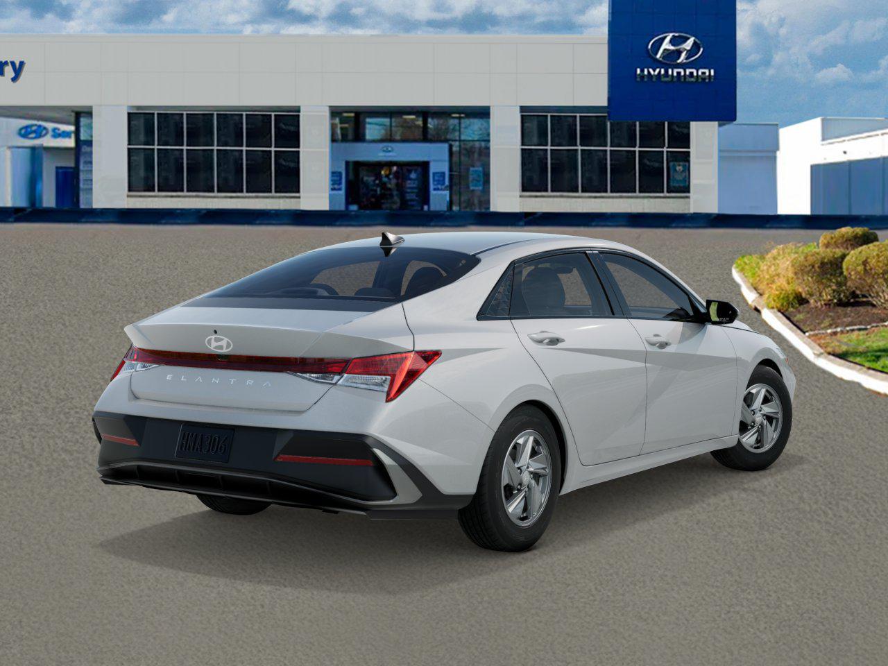 2026 Hyundai Elantra SE photo 3