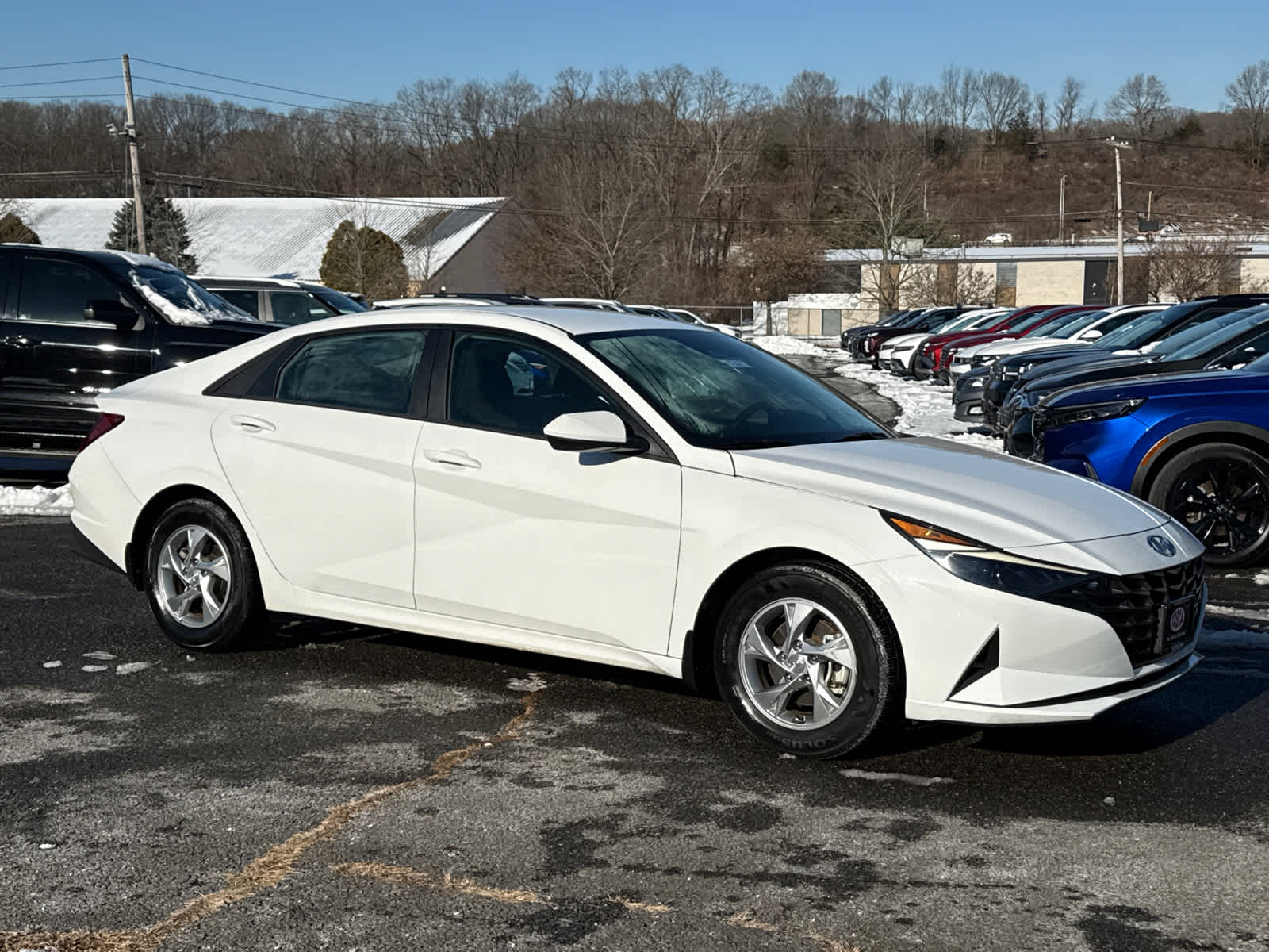 2023 Hyundai Elantra SE