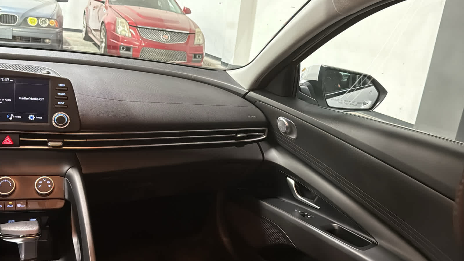 2022 Hyundai Elantra SE - Photo 23