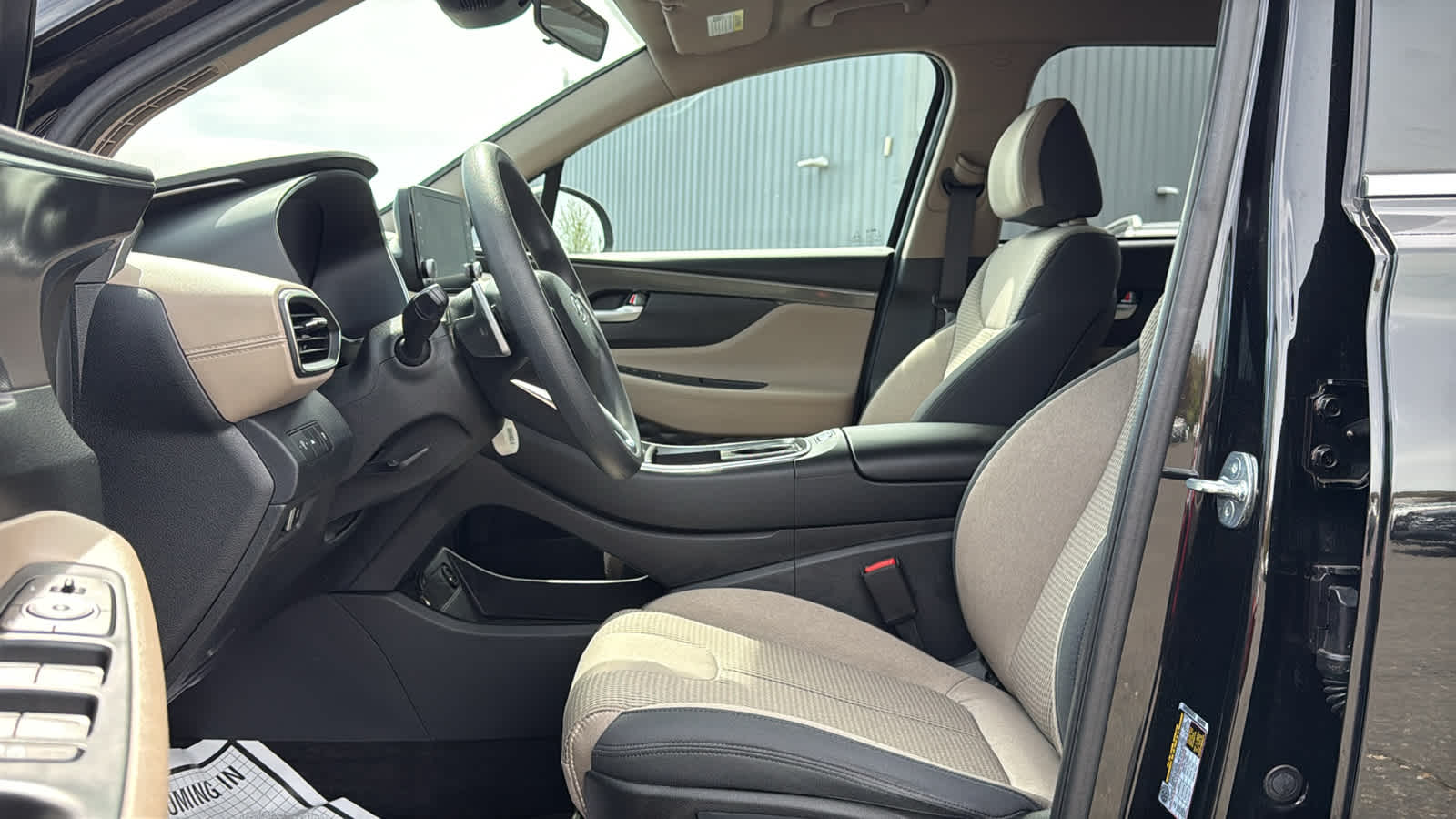 2023 Hyundai Santa Fe SE - Photo 12