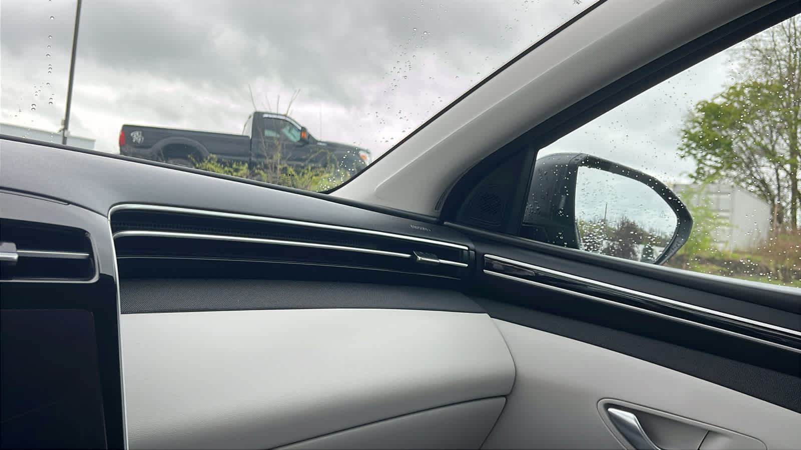 2023 Hyundai Tucson Limited - Photo 18